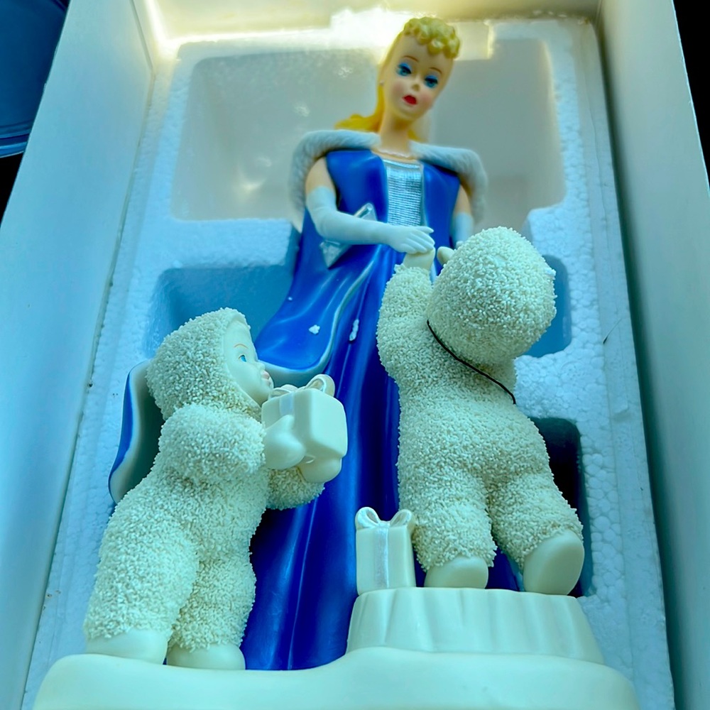 Barbie, porcelain figurine 2000. Snowbabies Guest Under the midnight moon